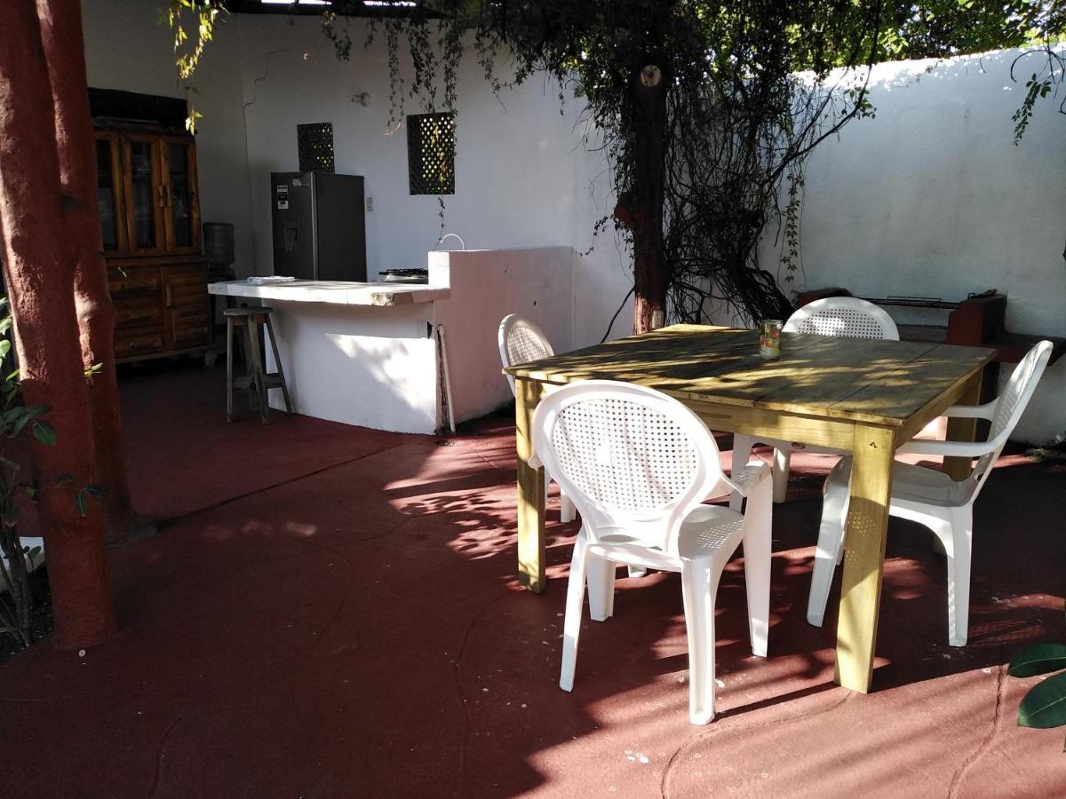Bungalows Familiares Monterrico Buitenkant foto